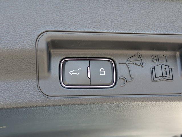 used 2023 Ford Explorer car, priced at $33,884