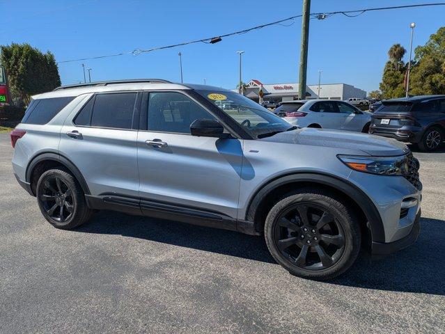 used 2023 Ford Explorer car, priced at $33,884