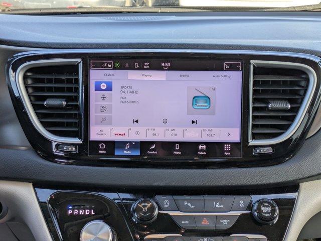 used 2024 Chrysler Pacifica car, priced at $23,384