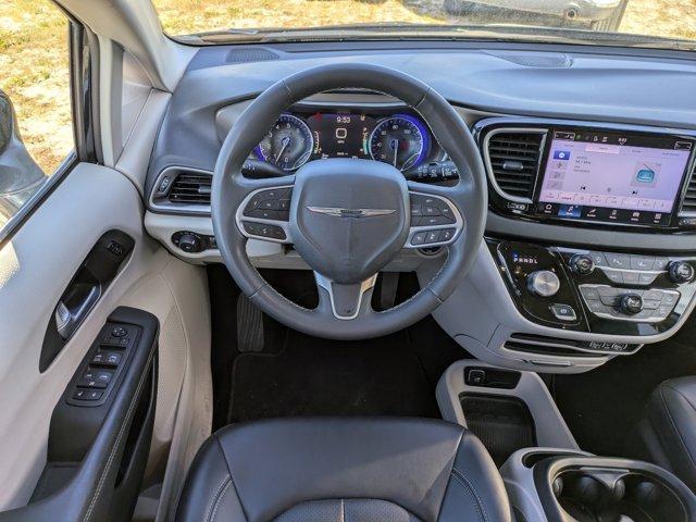 used 2024 Chrysler Pacifica car, priced at $23,384