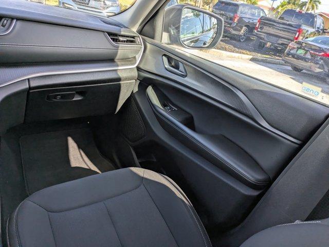 used 2024 Jeep Grand Cherokee car, priced at $23,984