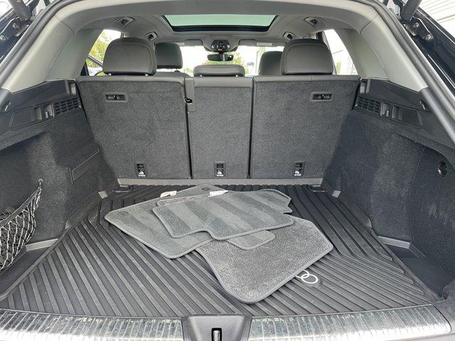 Audi Q5 view 24