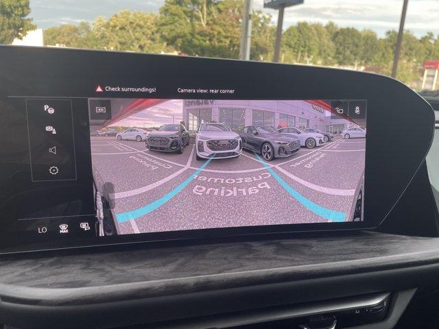 Audi Q5 view 22