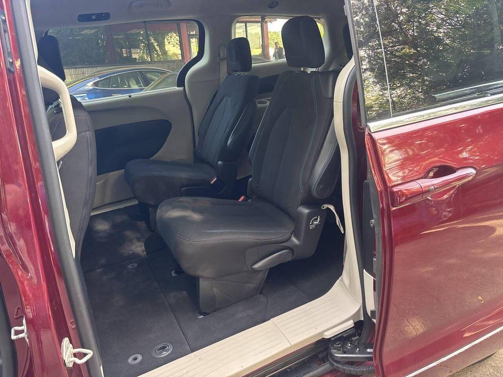 used 2021 Chrysler Pacifica car, priced at $12,995