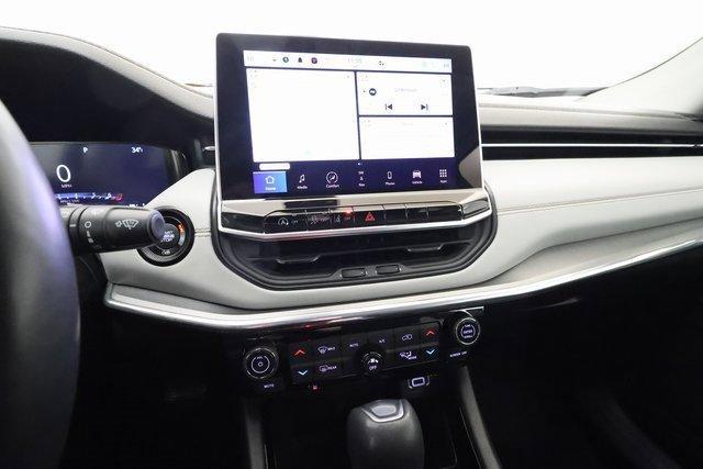 used 2022 Jeep Compass car, priced at $18,895