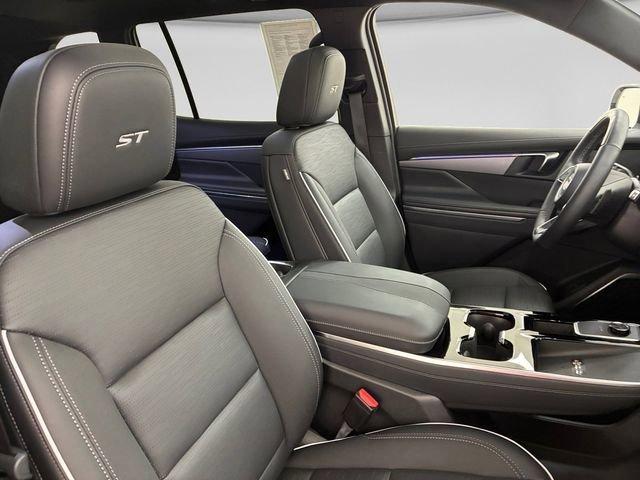 used 2025 Buick Enclave car, priced at $49,595