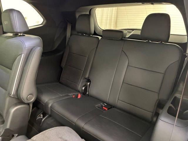 used 2025 Buick Enclave car, priced at $49,595