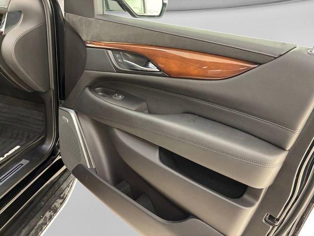 used 2020 Cadillac Escalade car, priced at $37,595