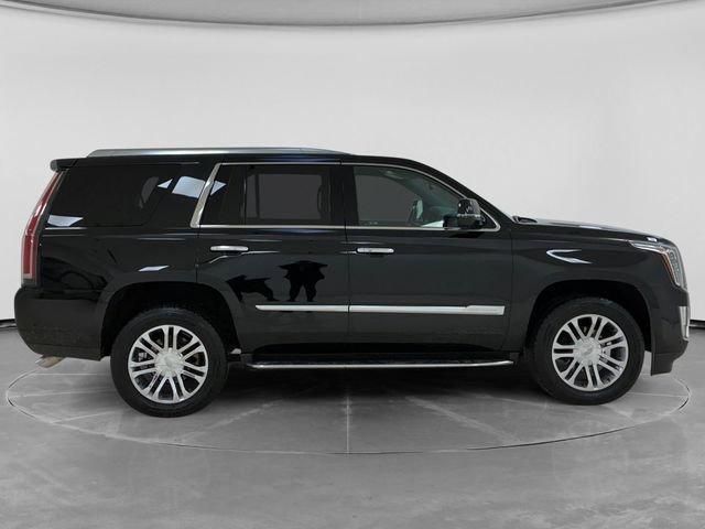 used 2020 Cadillac Escalade car, priced at $37,595
