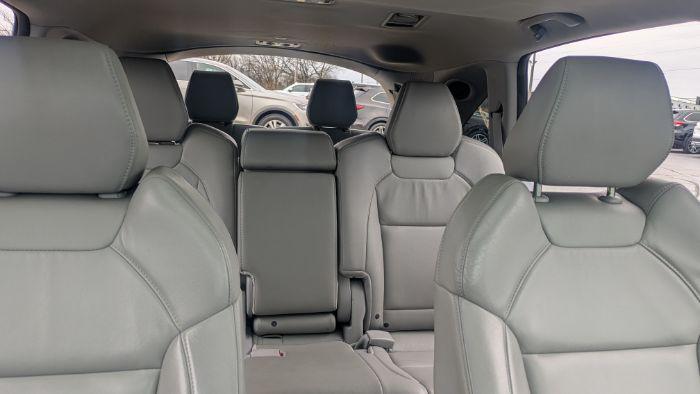 used 2017 Acura MDX car, priced at $11,980