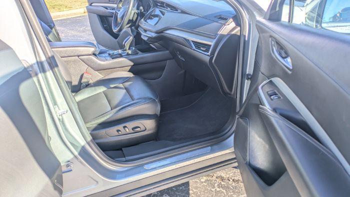 used 2023 Cadillac XT4 car, priced at $20,980