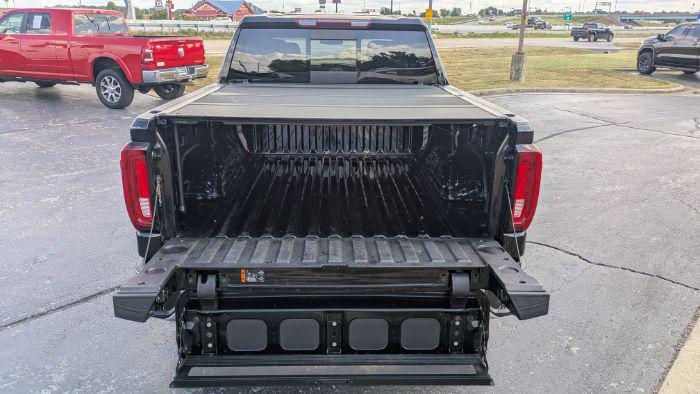 used 2023 GMC Sierra 1500 car, priced at $31,980