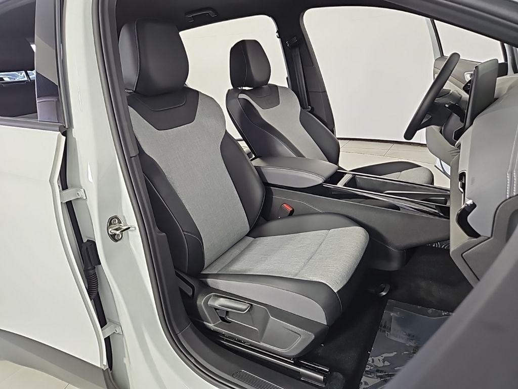 used 2023 Volkswagen ID.4 car, priced at $17,888