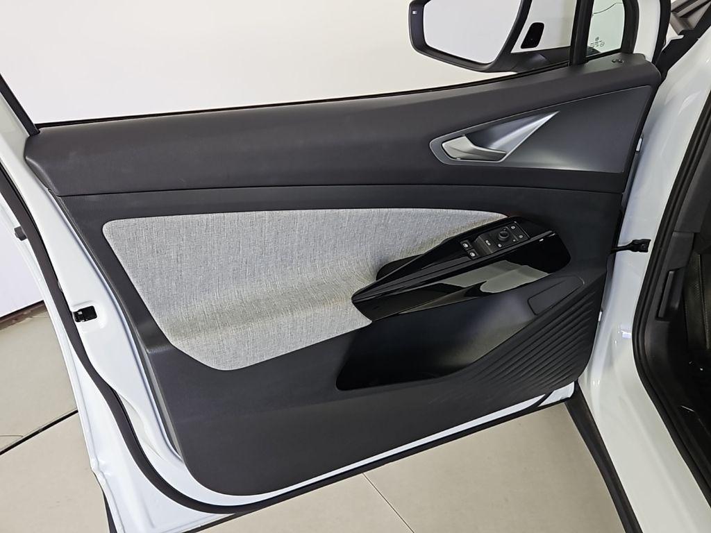 used 2023 Volkswagen ID.4 car, priced at $17,888