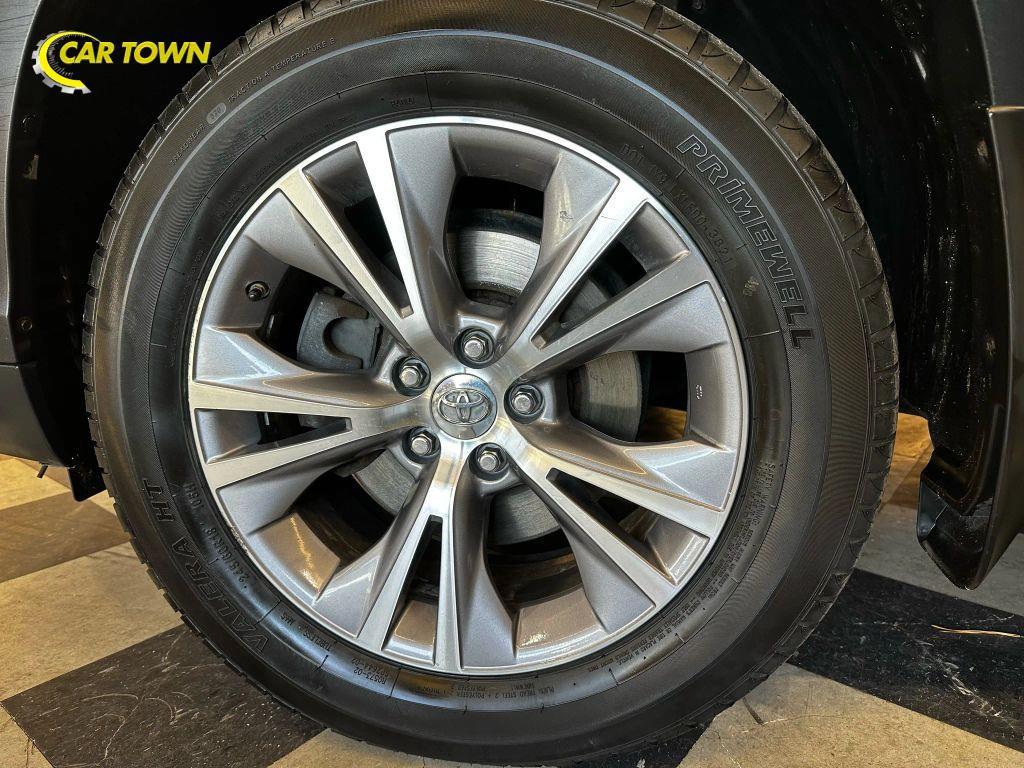 used 2015 Toyota Highlander car, priced at $15,750