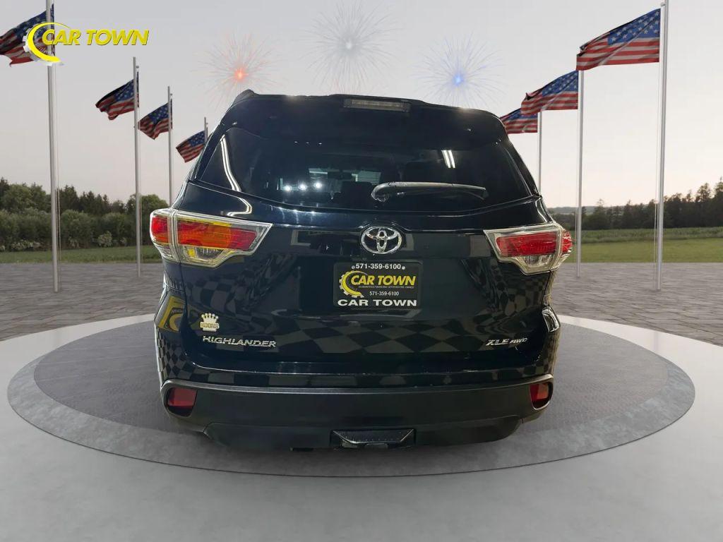 used 2015 Toyota Highlander car, priced at $15,750