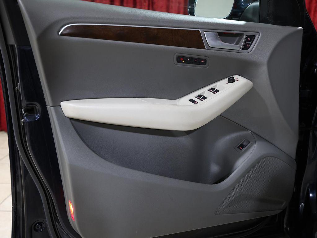 used 2011 Audi Q5 car, priced at $10,950