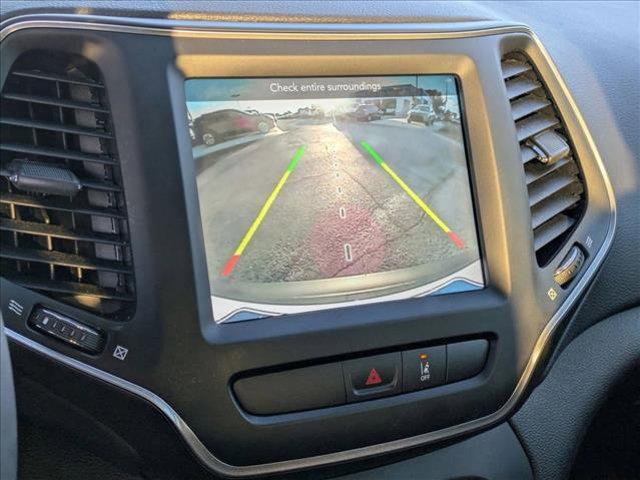 used 2022 Jeep Cherokee car, priced at $21,142