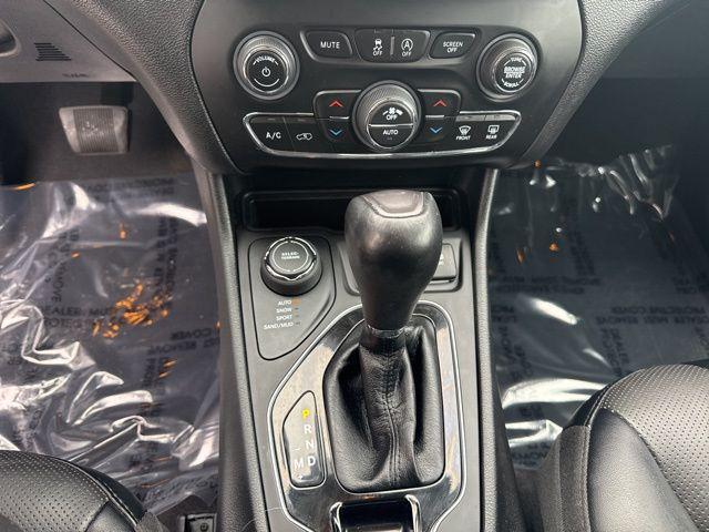 used 2022 Jeep Cherokee car, priced at $20,900