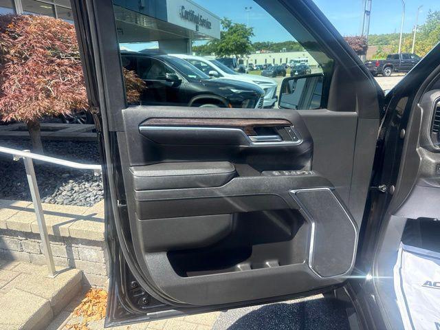 used 2023 GMC Sierra 1500 car, priced at $35,889