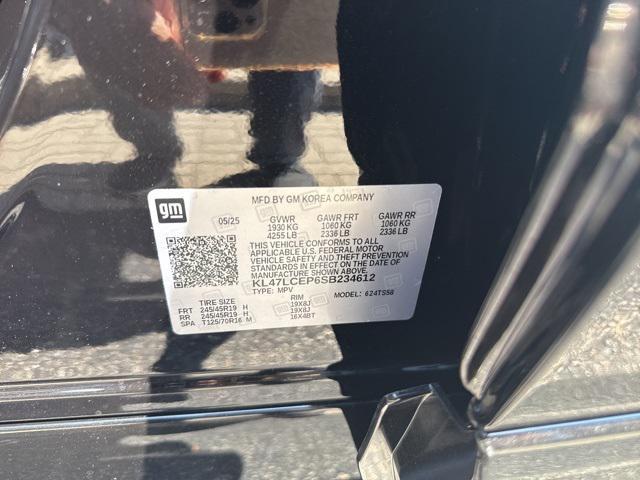 new 2025 Buick Envista car, priced at $31,085