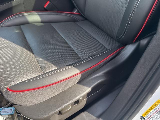 used 2023 Buick Envision car, priced at $26,900