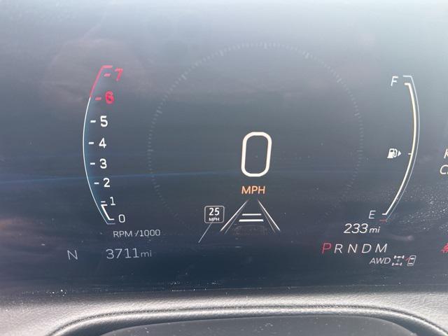 used 2025 Cadillac XT4 car