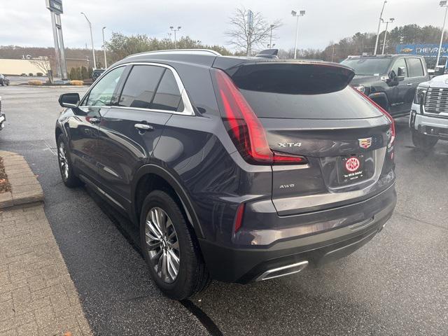 used 2025 Cadillac XT4 car