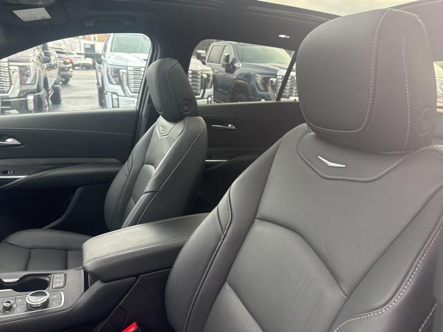 used 2025 Cadillac XT4 car