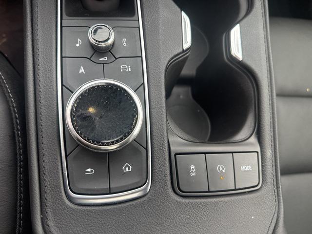 used 2025 Cadillac XT4 car