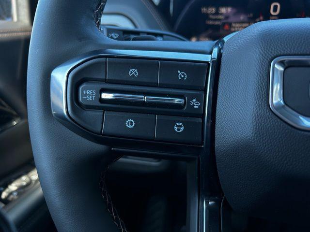 new 2025 GMC Yukon XL car, priced at $88,435