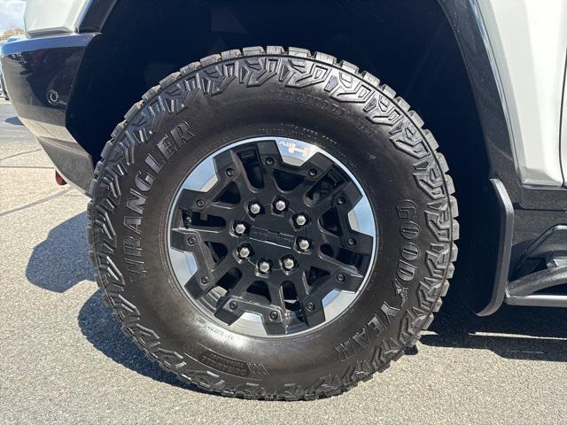 new 2024 GMC HUMMER EV SUV car, priced at $90,185