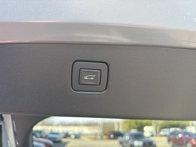 new 2026 Buick Envista car, priced at $31,385