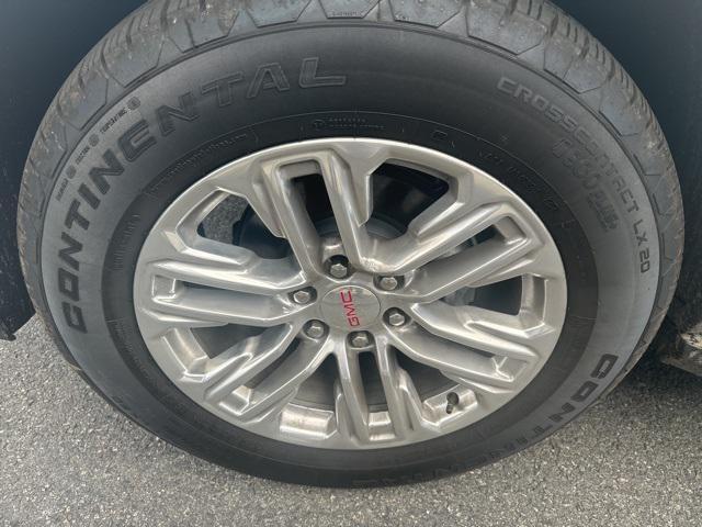 used 2024 GMC Yukon car, priced at $62,200