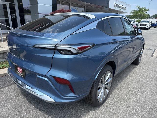 new 2025 Buick Envista car, priced at $30,040