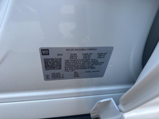 new 2025 Buick Envista car, priced at $31,685