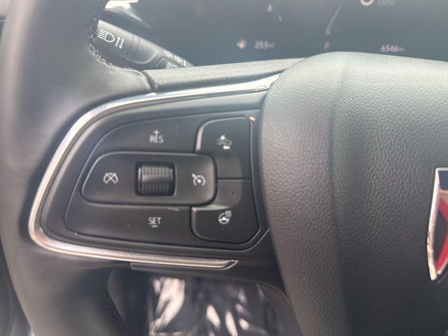 new 2025 Buick Envista car, priced at $31,085