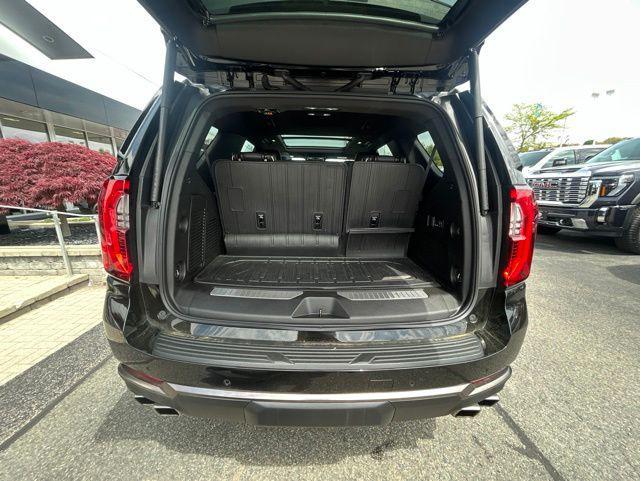 used 2025 GMC Yukon car, priced at $90,299