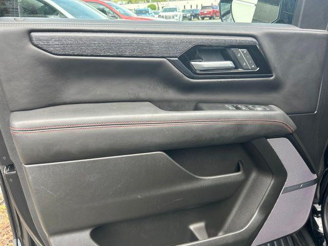 used 2025 GMC Yukon car, priced at $90,299