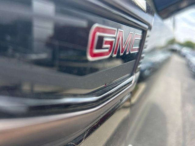 used 2025 GMC Yukon car, priced at $90,299