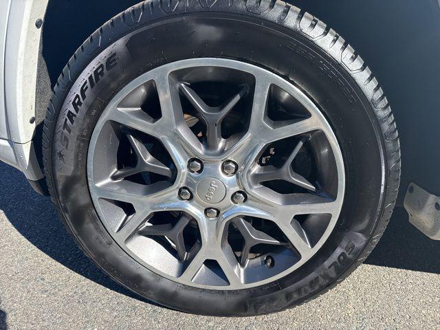 used 2020 Jeep Grand Cherokee car, priced at $19,900