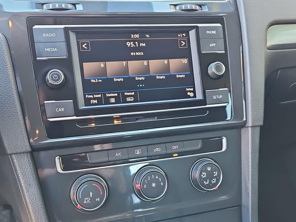 used 2019 Volkswagen Golf SportWagen car, priced at $11,995