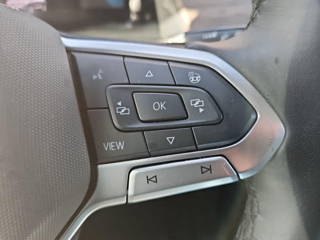 used 2025 Volkswagen Atlas car, priced at $44,849