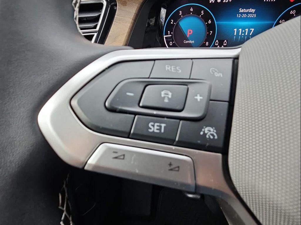 used 2025 Volkswagen Atlas car, priced at $37,898