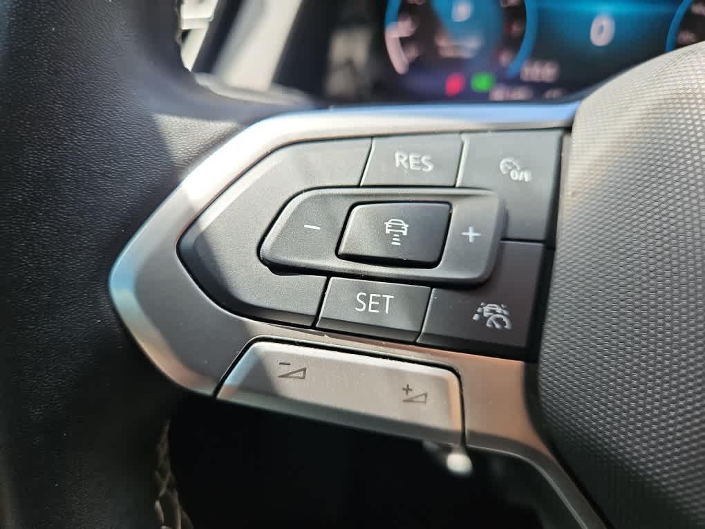 used 2025 Volkswagen Atlas Cross Sport car, priced at $35,084