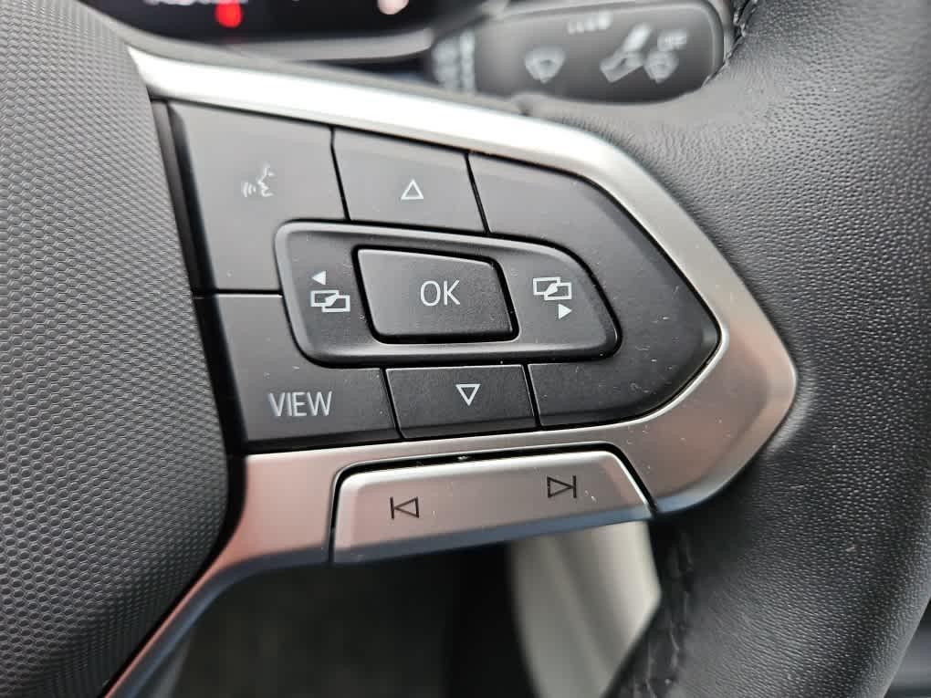 used 2025 Volkswagen Jetta car, priced at $21,612