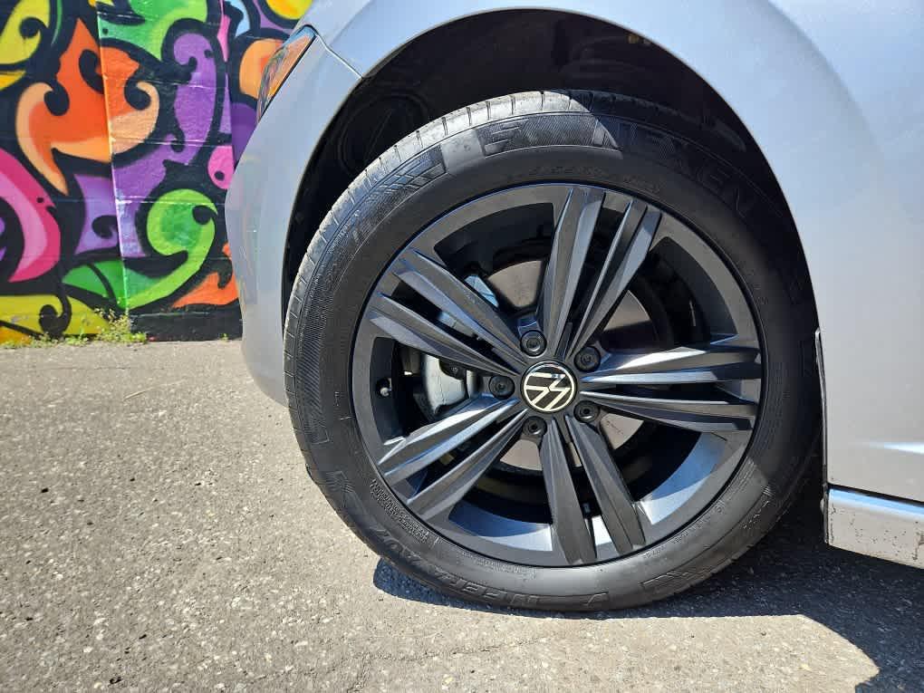 used 2024 Volkswagen Jetta car, priced at $21,684