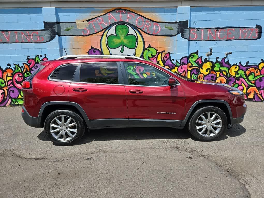 used 2018 Jeep Cherokee car, priced at $16,173