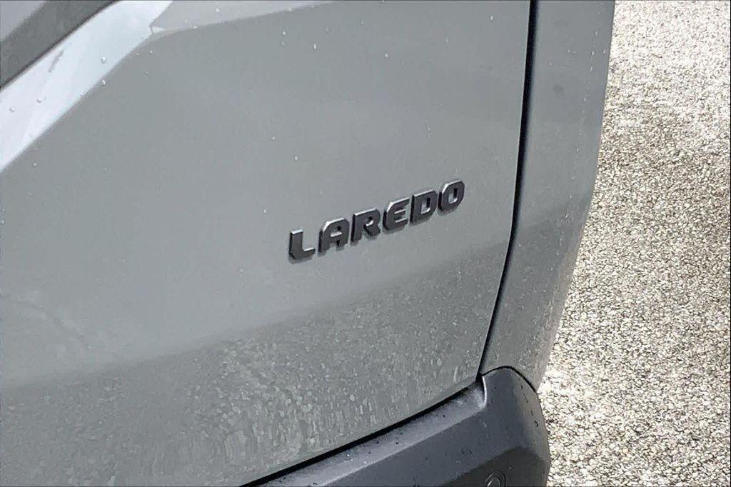 new 2026 Jeep Cherokee car, priced at $36,691