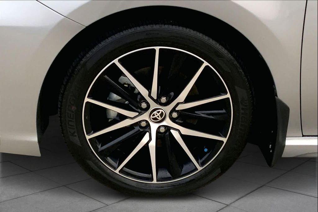 used 2024 Toyota Camry Hybrid car, priced at $28,278